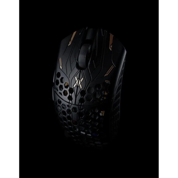 Finalmouse UltralightX Lion Medium Guardian (M)ULX Wireless Gaming Mouse - Picture 2 of 3